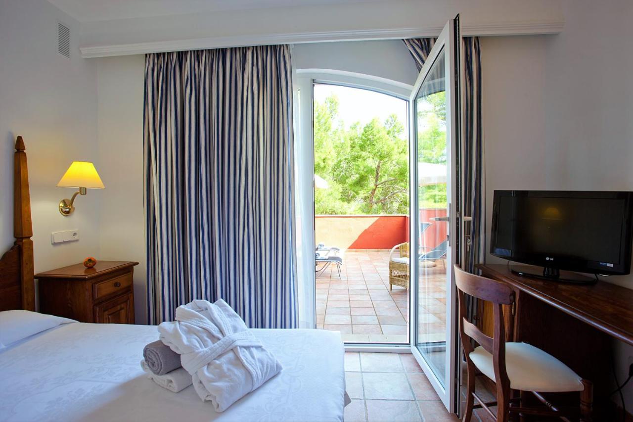 Hotel Cala Sant Vicenç - Adults Only Cala de Sant Vicenc Exterior foto
