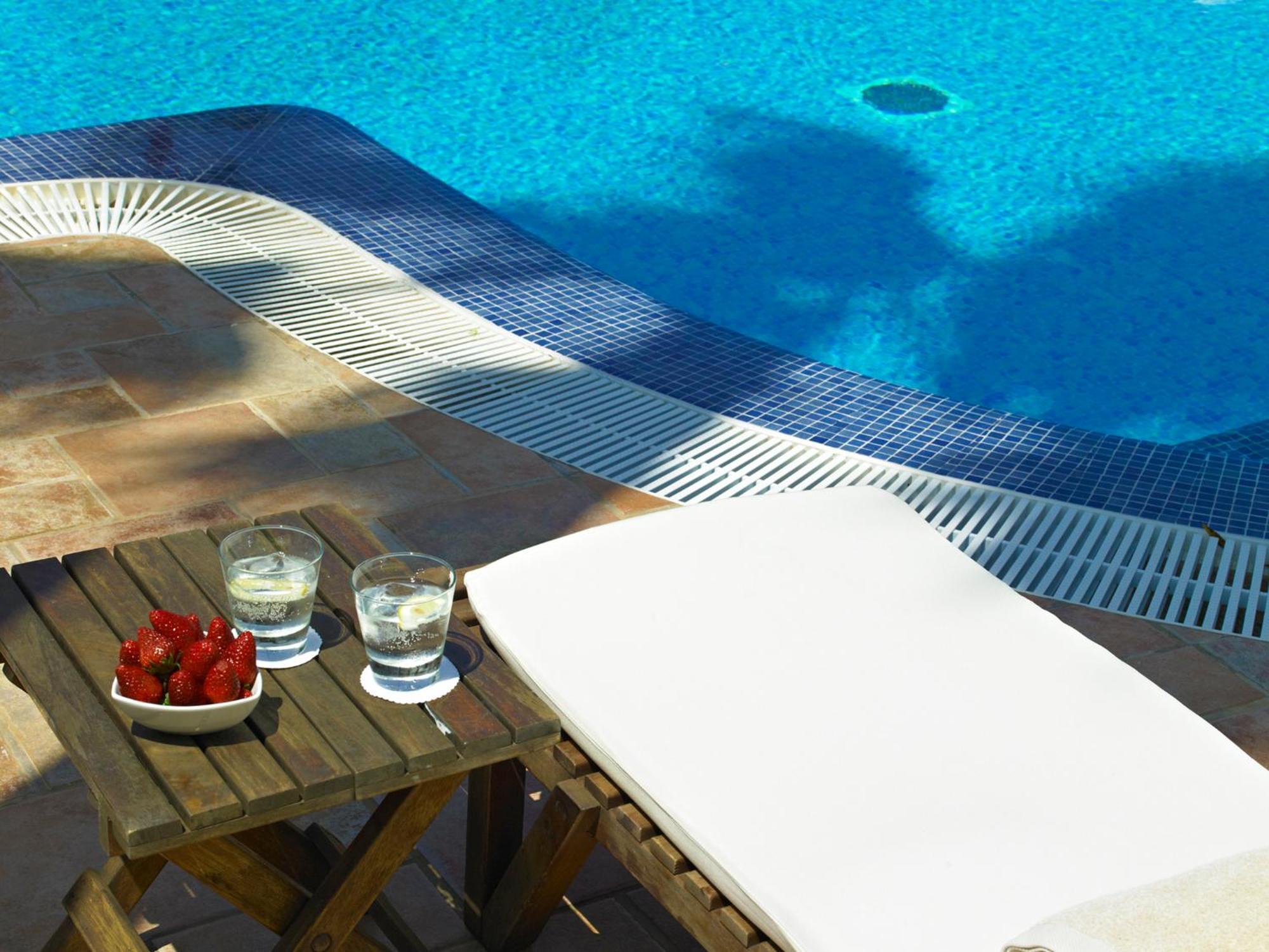 Hotel Cala Sant Vicenç - Adults Only Cala de Sant Vicenc Exterior foto