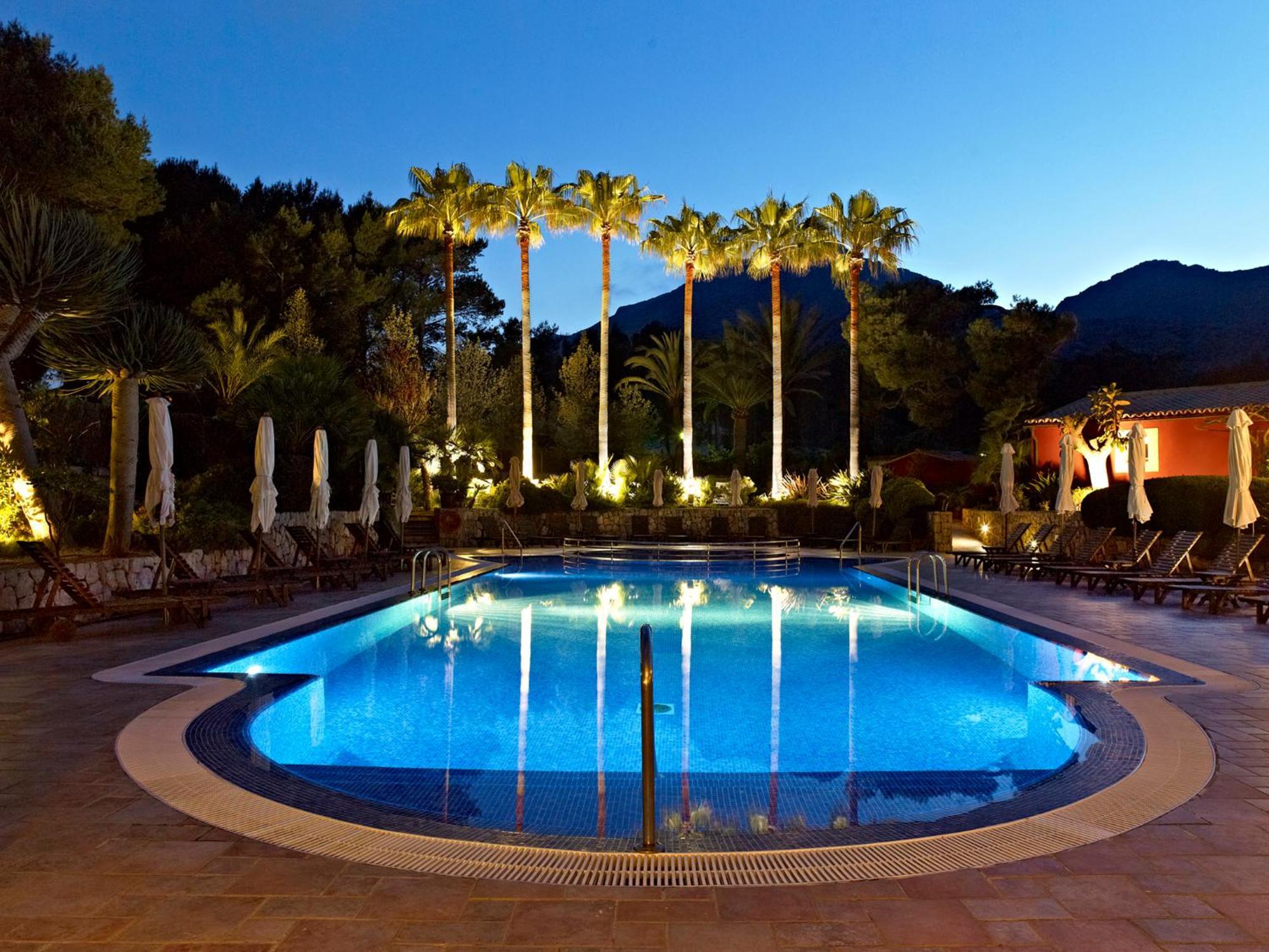 Hotel Cala Sant Vicenç - Adults Only Cala de Sant Vicenc Exterior foto
